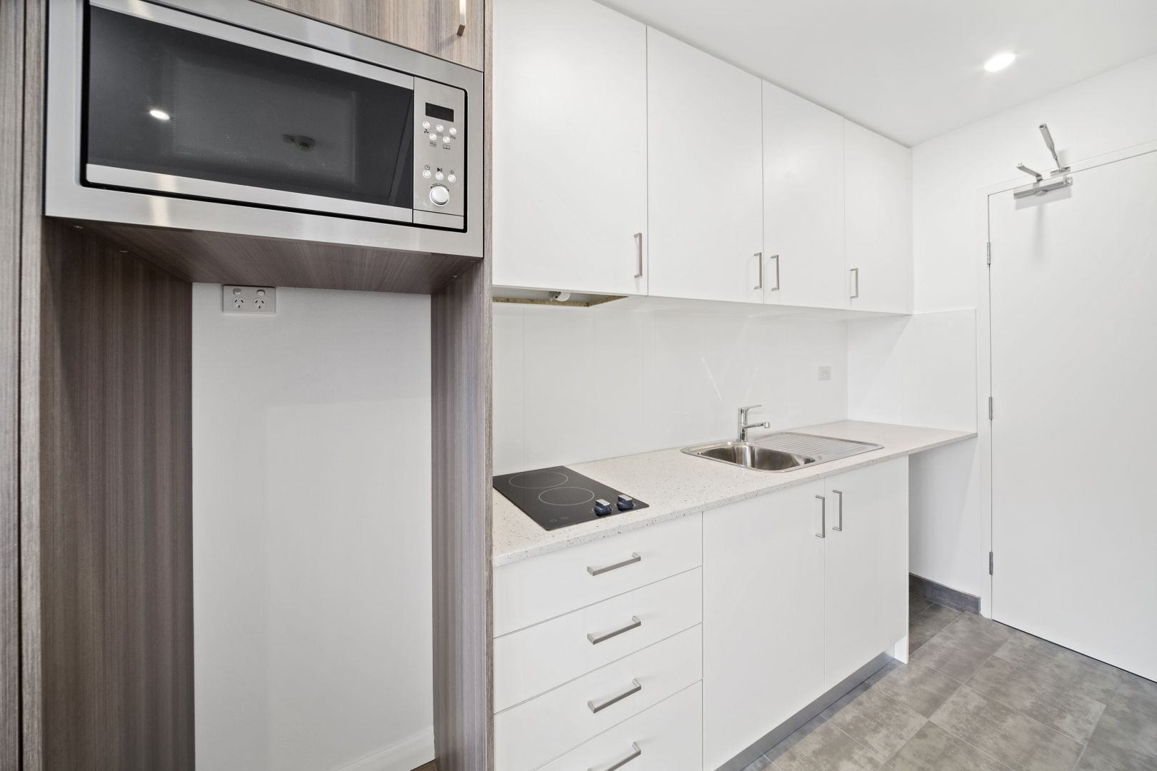 Terrific Furnished Studio – Walk to UNSW